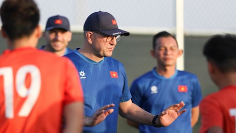 HLV Cristiano Roland: 'Mỗi trận đấu của U17 Việt Nam đều là trận chung kết!'